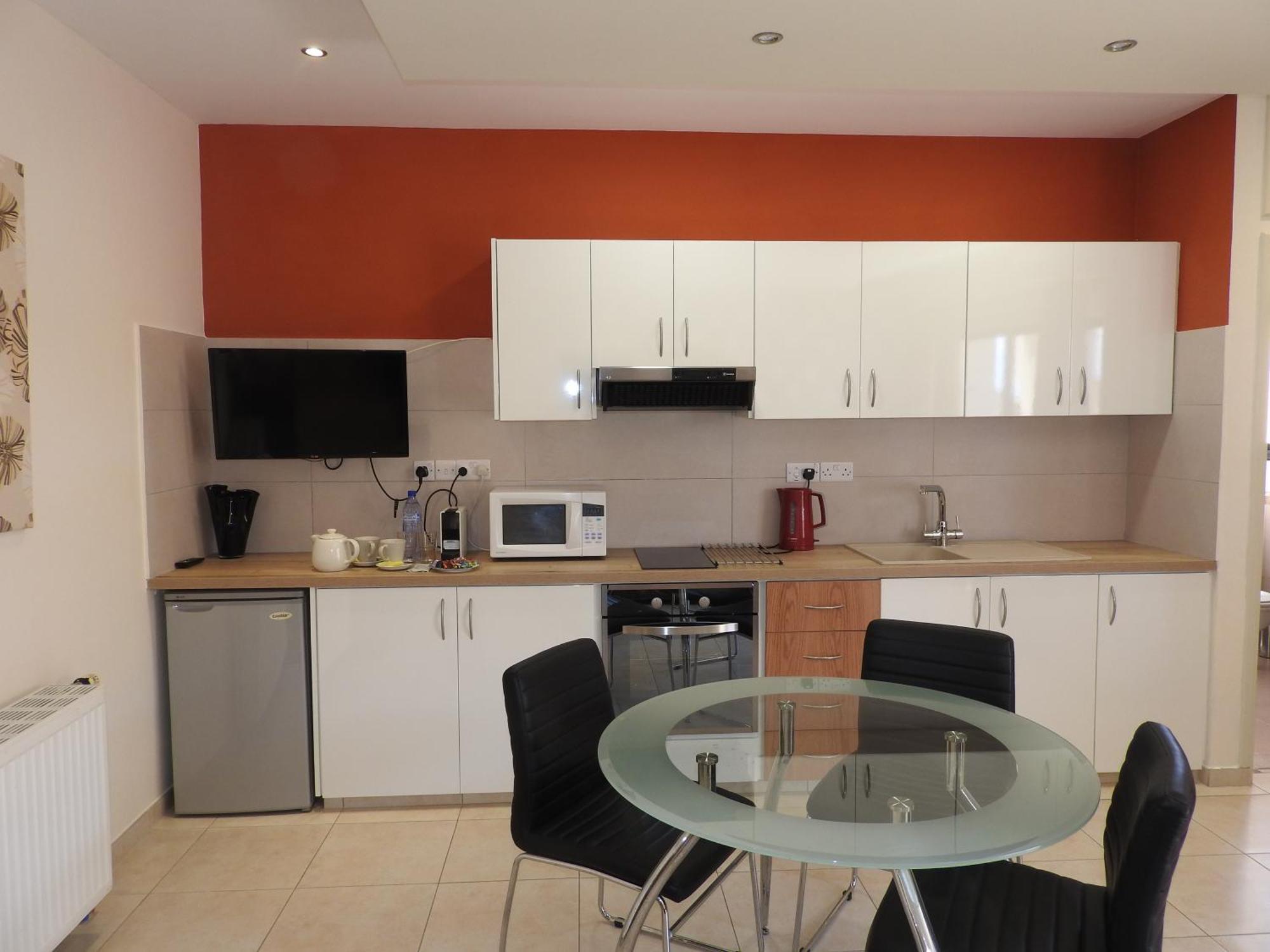 Hill View Hotel Apartments Pissouri Eksteriør billede