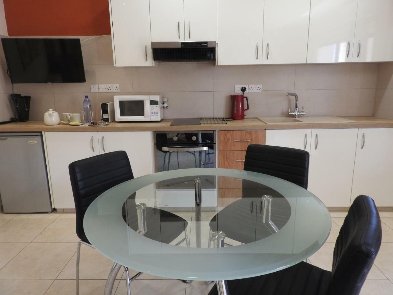 Hill View Hotel Apartments Pissouri Eksteriør billede
