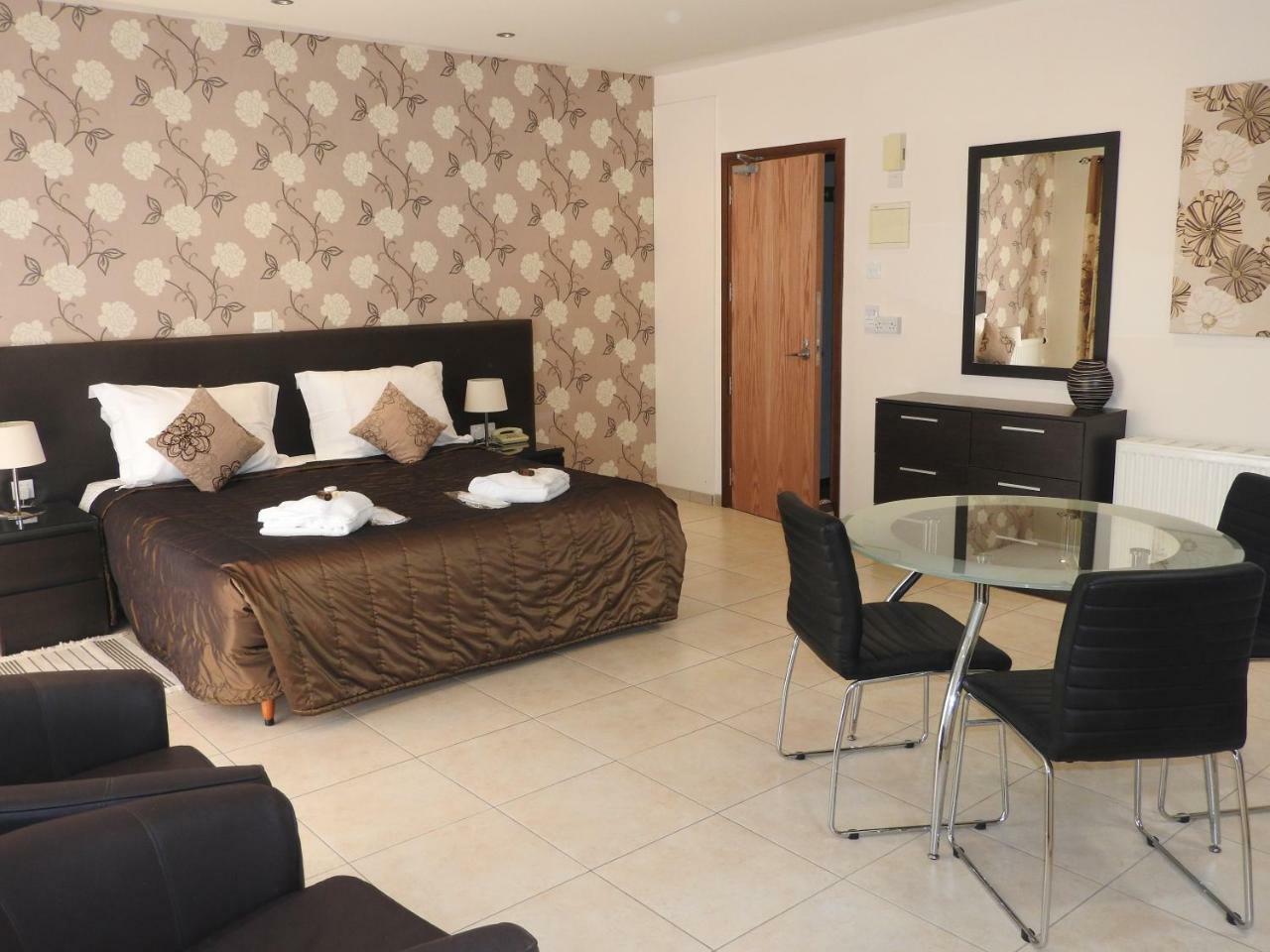 Hill View Hotel Apartments Pissouri Eksteriør billede