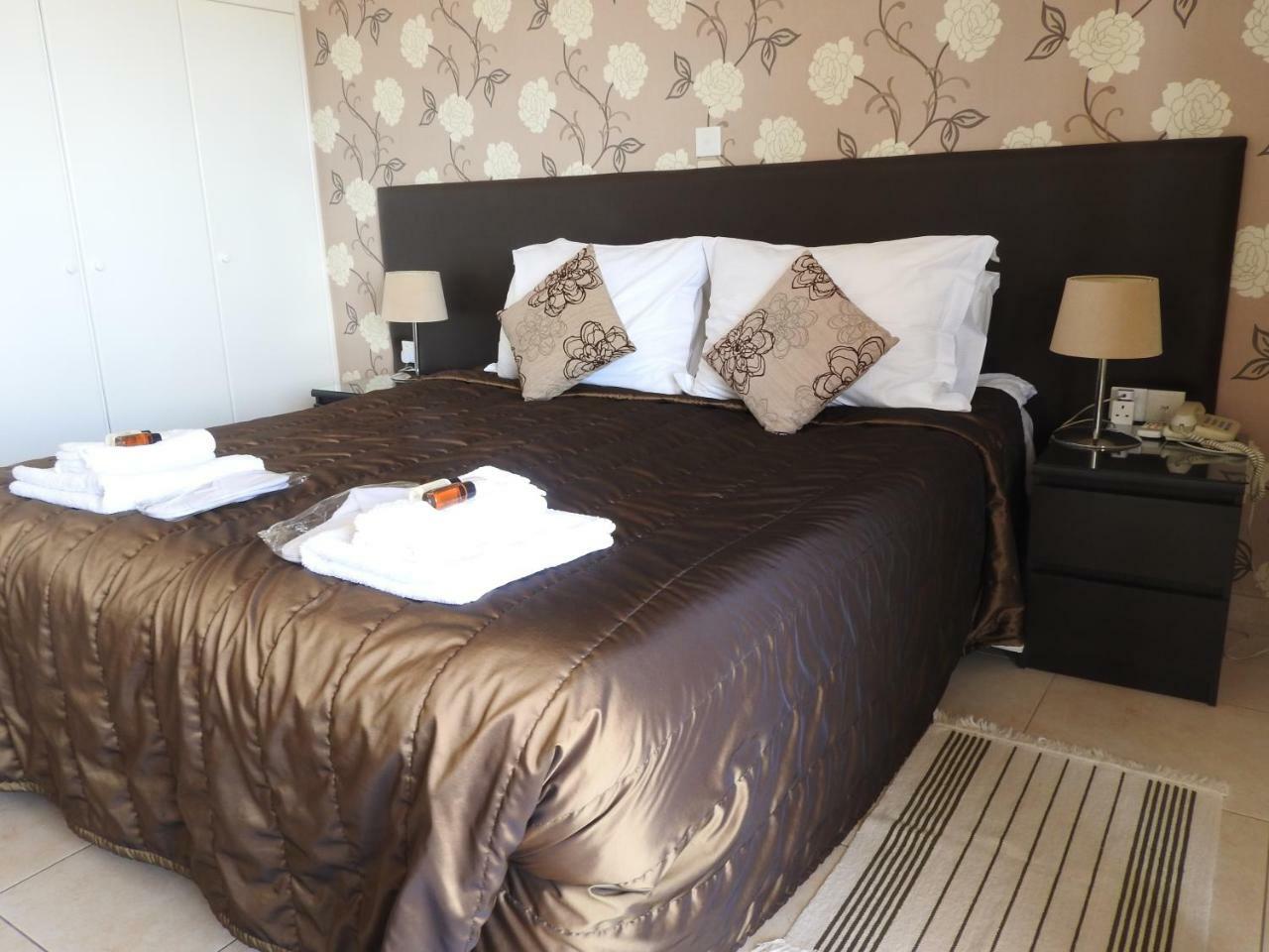 Hill View Hotel Apartments Pissouri Eksteriør billede